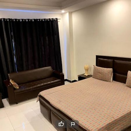 Evergreen Inn Rawalpindi Esterno foto